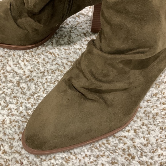 Never worn womens qupid boots size 8.5 - Picture 2 of 5